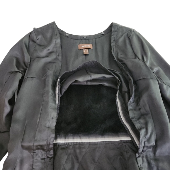 DANIER Black Belted Jacket with Leather Accents & rabbit Fur Lining - Size small - Picture 8 of 15